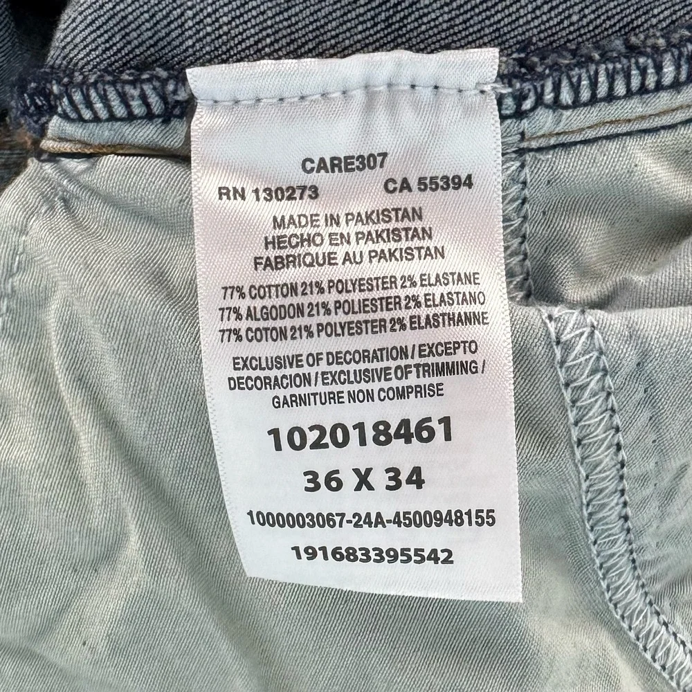 Lee light wear